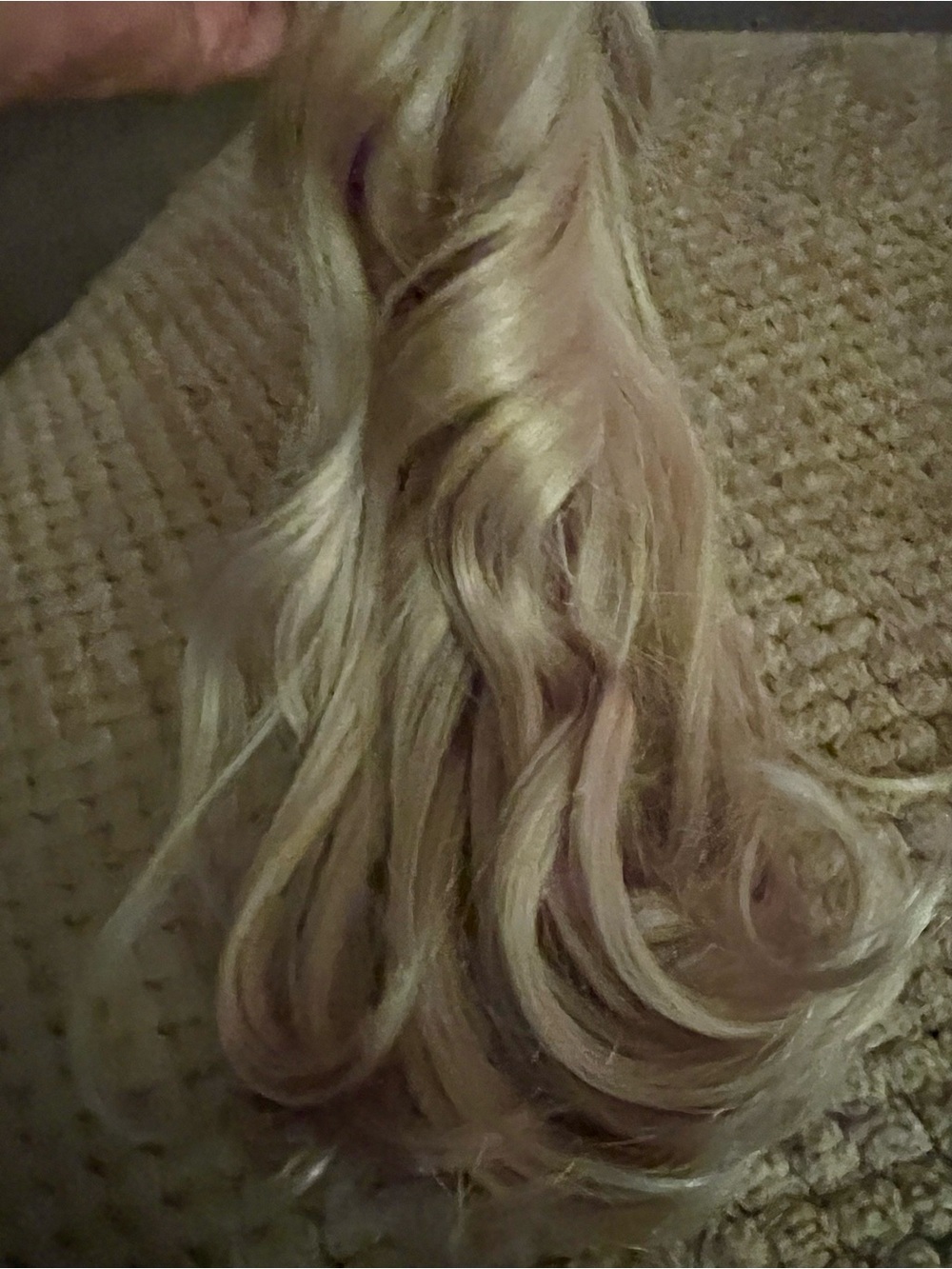 Luxy  human hair Ponytail Extension platinum blonde